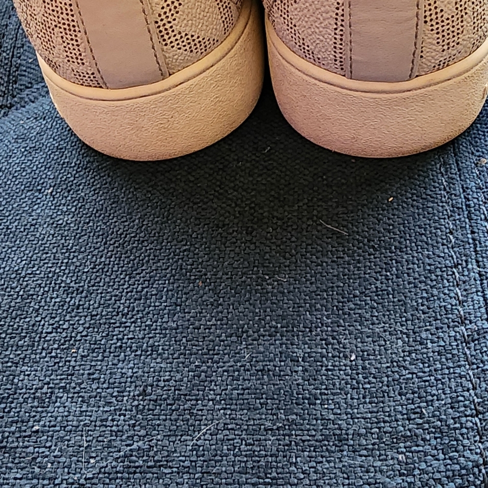 MK Michael Kors 9.5 - Picture 4 of 5
